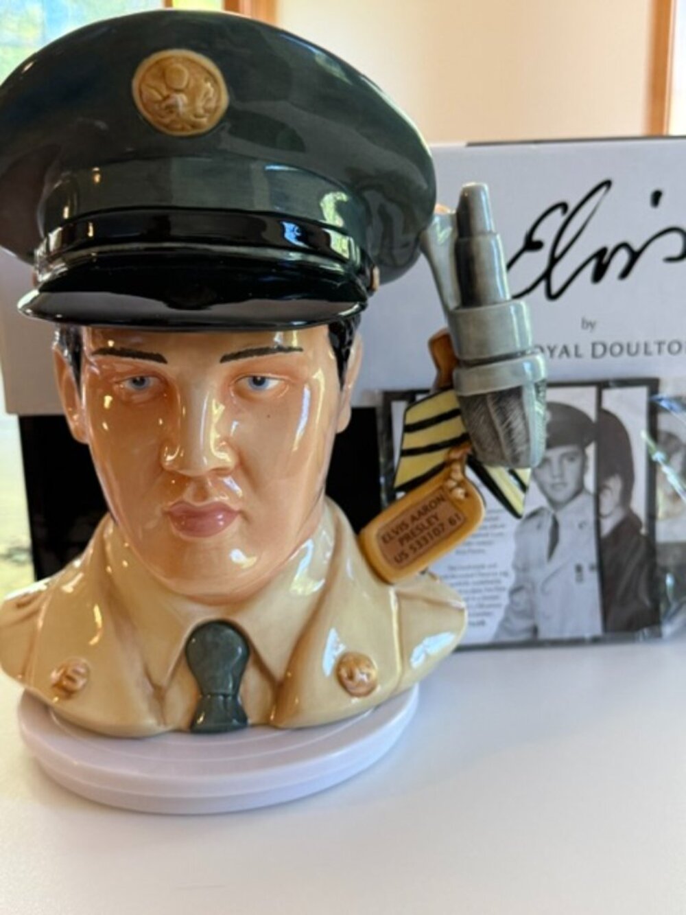 Royal Doulton Elvis G.I. Blues EP9 Toby Jug Box/COA